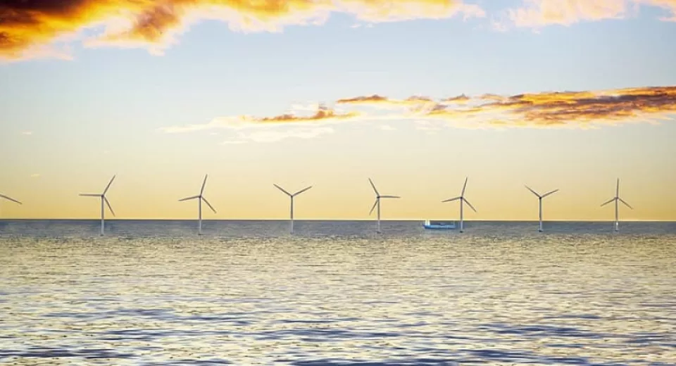 achtergrond water windmolens