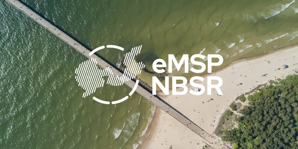 eMSP NBSR logo met achtergrond zee